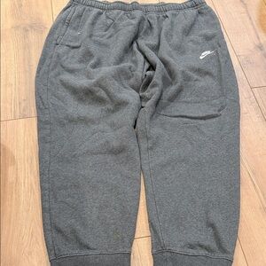 Nike men’s Charcoal Joggers
